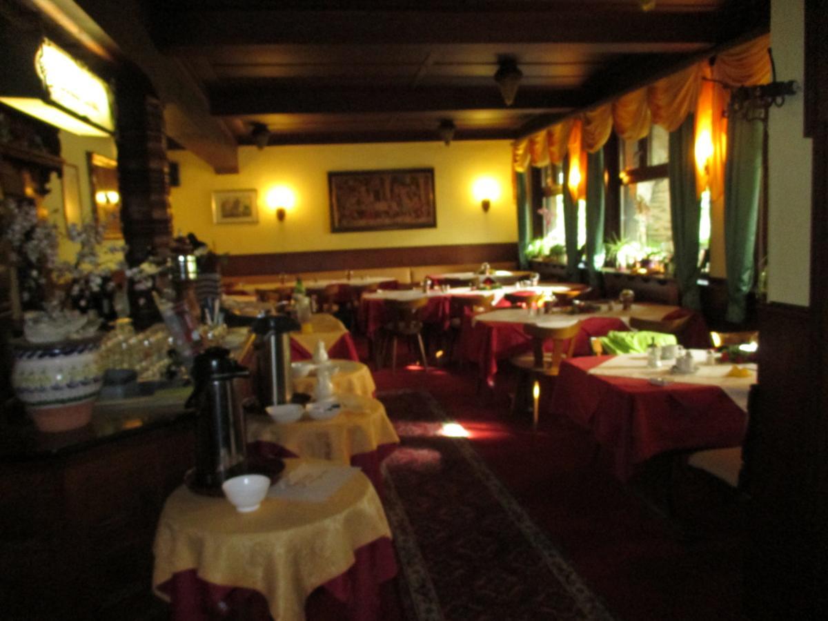 Hotel Kranenturm Бахарах Экстерьер фото