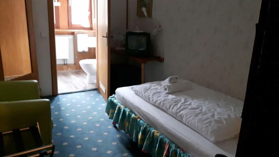 Hotel Kranenturm Бахарах Экстерьер фото